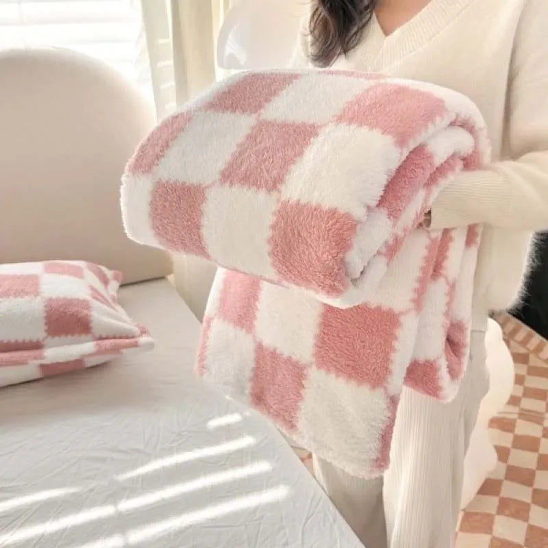 1 Piece Pink White Flannel Panda Fleece Soft and Comfortable Blanket