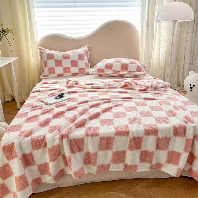 1 Piece Pink White Flannel Panda Fleece Soft and Comfortable Blanket