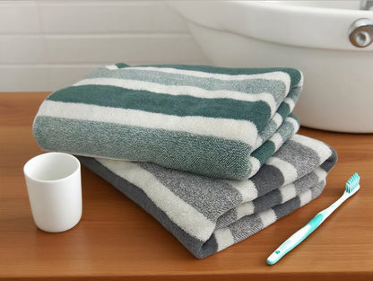 Thick bath towel, strong water absorption and quick drying, non-shedding, durable - very suitable for families.