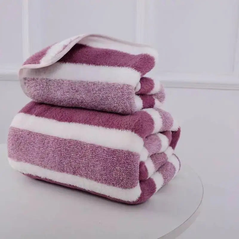 High-Absorption Quick-Dry Bath Towel - Thick Coral Fleece, Non-Shedding & Durable, Perfect for Daily Family.