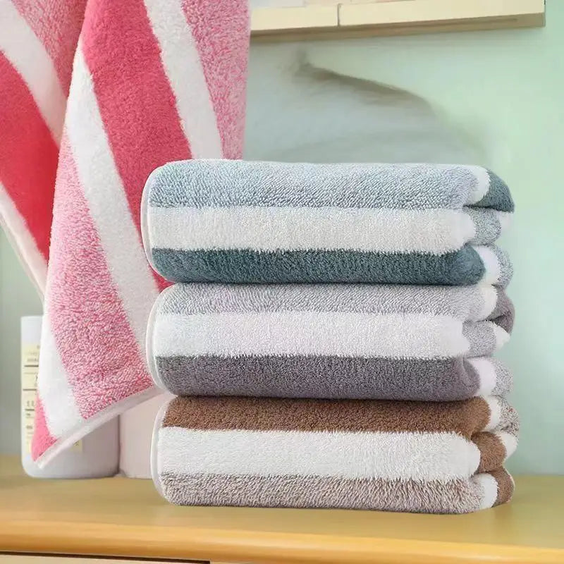 High-Absorption Quick-Dry Bath Towel - Thick Coral Fleece, Non-Shedding & Durable, Perfect for Daily Family.