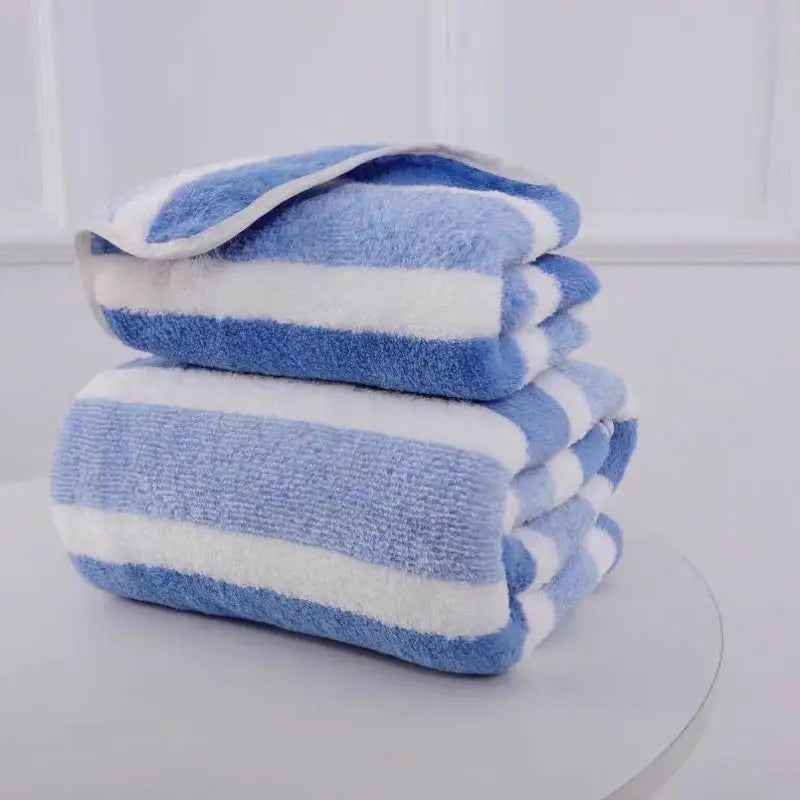 High-Absorption Quick-Dry Bath Towel - Thick Coral Fleece, Non-Shedding & Durable, Perfect for Daily Family.