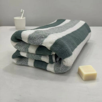 Thick bath towel, strong water absorption and quick drying, non-shedding, durable - very suitable for families.