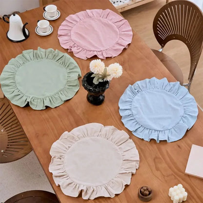 Retro Style Cotton Solid Color Circular Placemat with Ruffle Edge Decoration