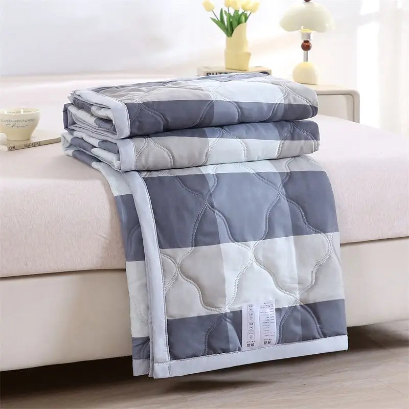 Washed Cotton Summer Quilt - Skin-Friendly Brushed Summer Cool Quilt