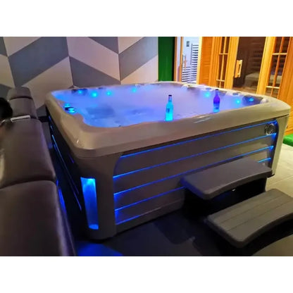 High-Quality 5 Persons Outdoor Massage Luxury Outdoor Hot Tub Spa Pool