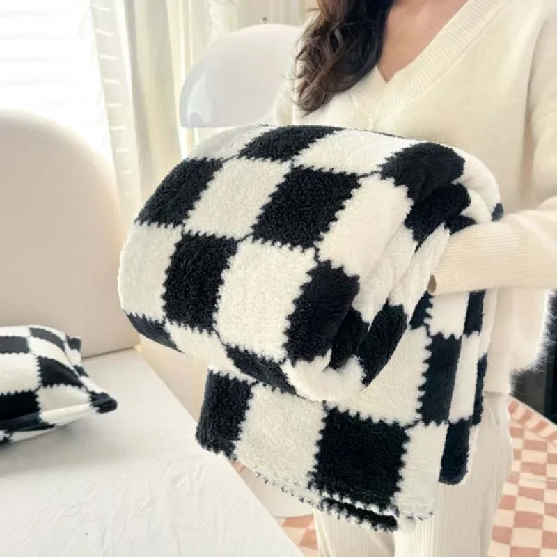 1 Piece Pink White Flannel Panda Fleece Soft and Comfortable Blanket