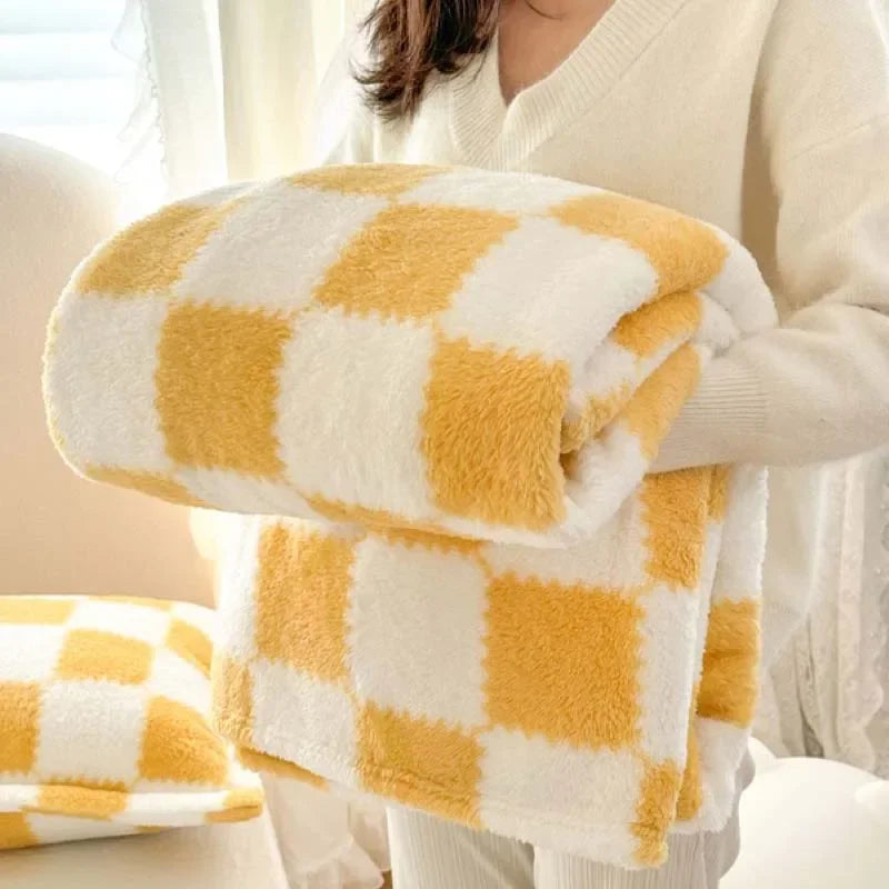 1 Piece Pink White Flannel Panda Fleece Soft and Comfortable Blanket