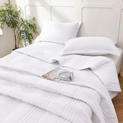 Lightweight Quilted Summer Blanket for Bed Double Sided Soft Breathable