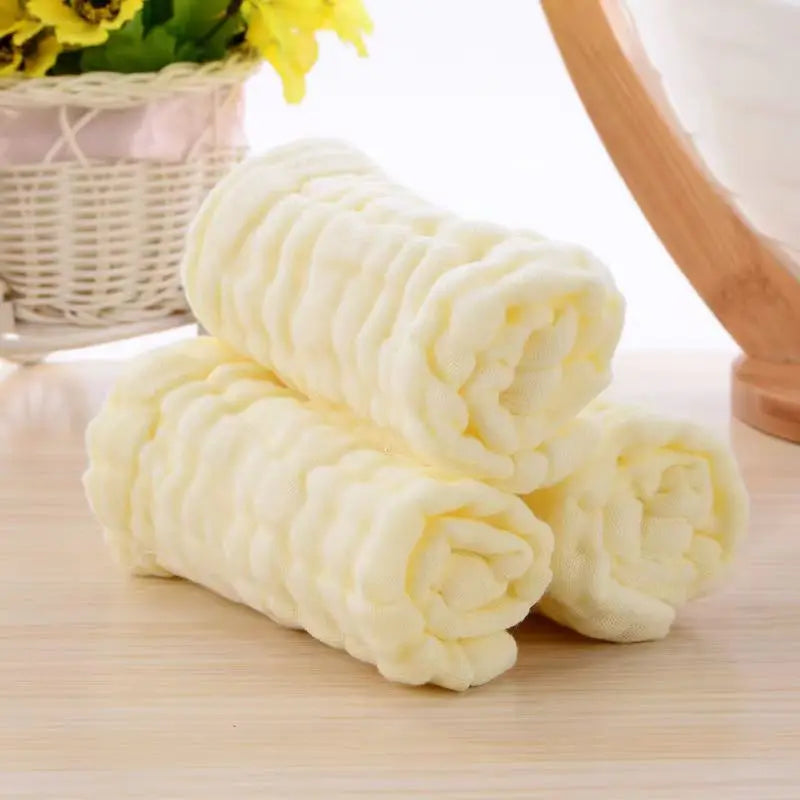 3/5 Pieces of Soft Gauze Face Towels, Ultra-Comfortable and Reusable Skincare Face Washcloths.