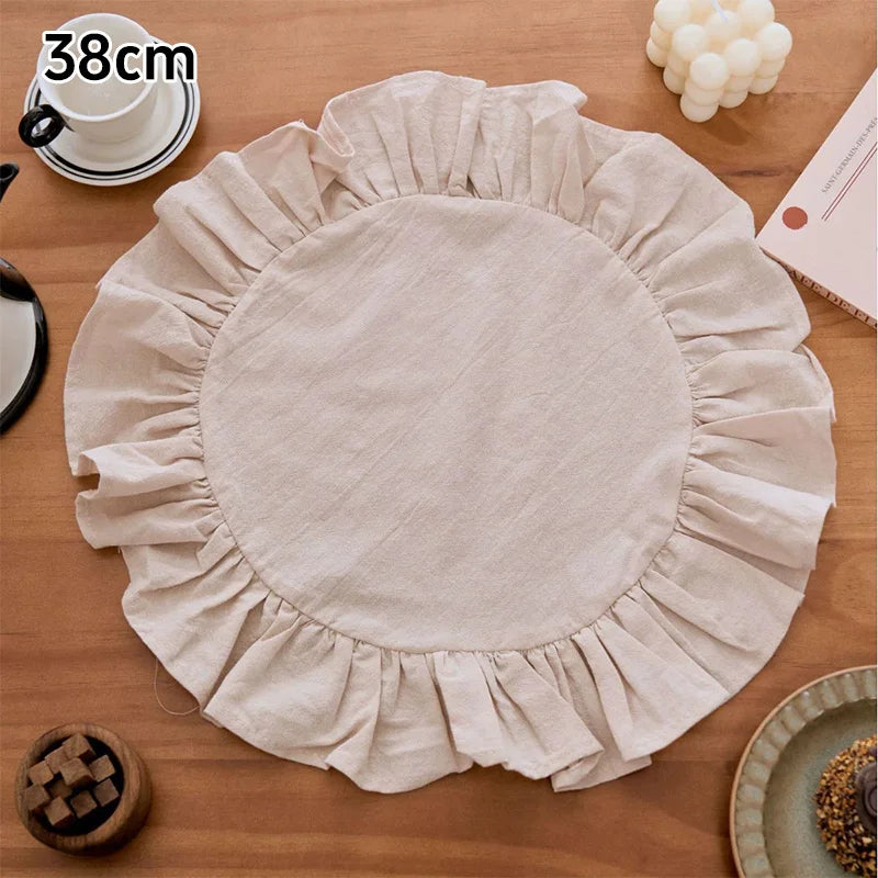 Retro Style Cotton Solid Color Circular Placemat with Ruffle Edge Decoration